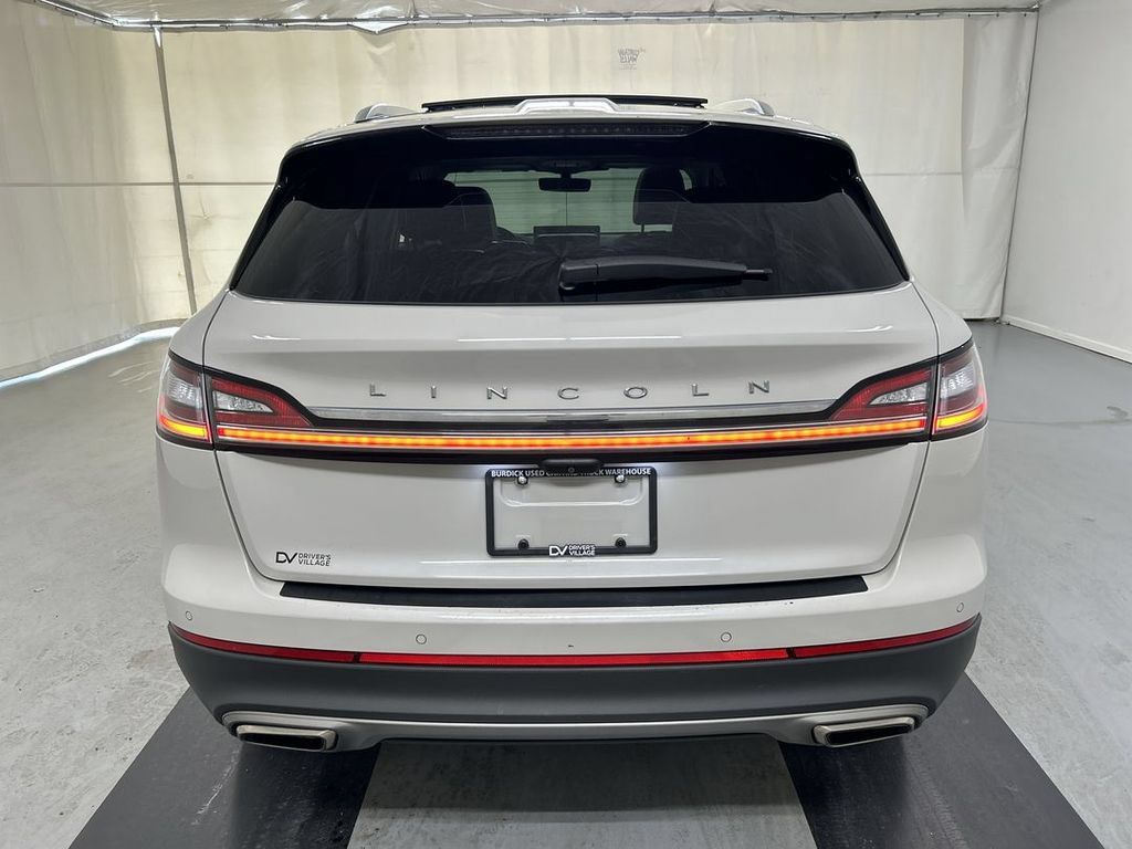 Used 2022 Lincoln Nautilus Reserve AWD/4WD image 22