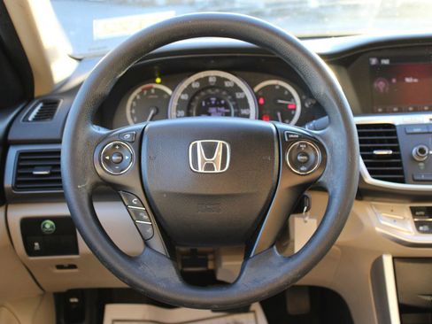 Used 2014 Honda Accord LX image 34