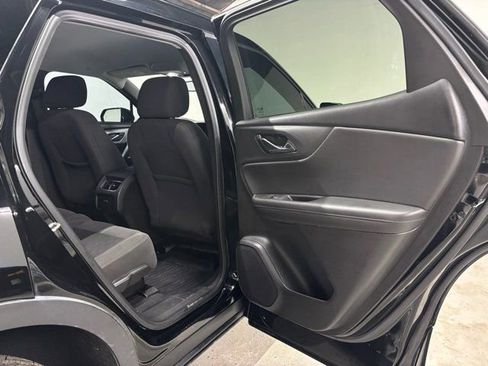 Used 2020 Chevrolet Blazer LT image 19
