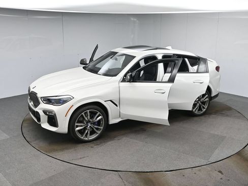 Used 2020 BMW X6 M50i w/ Executive Package AWD/4WD image 60