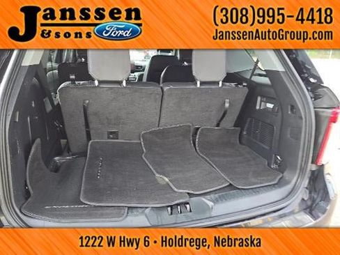 Used 2023 Ford Explorer XLT w/ Equipment Group 202A AWD/4WD image 1