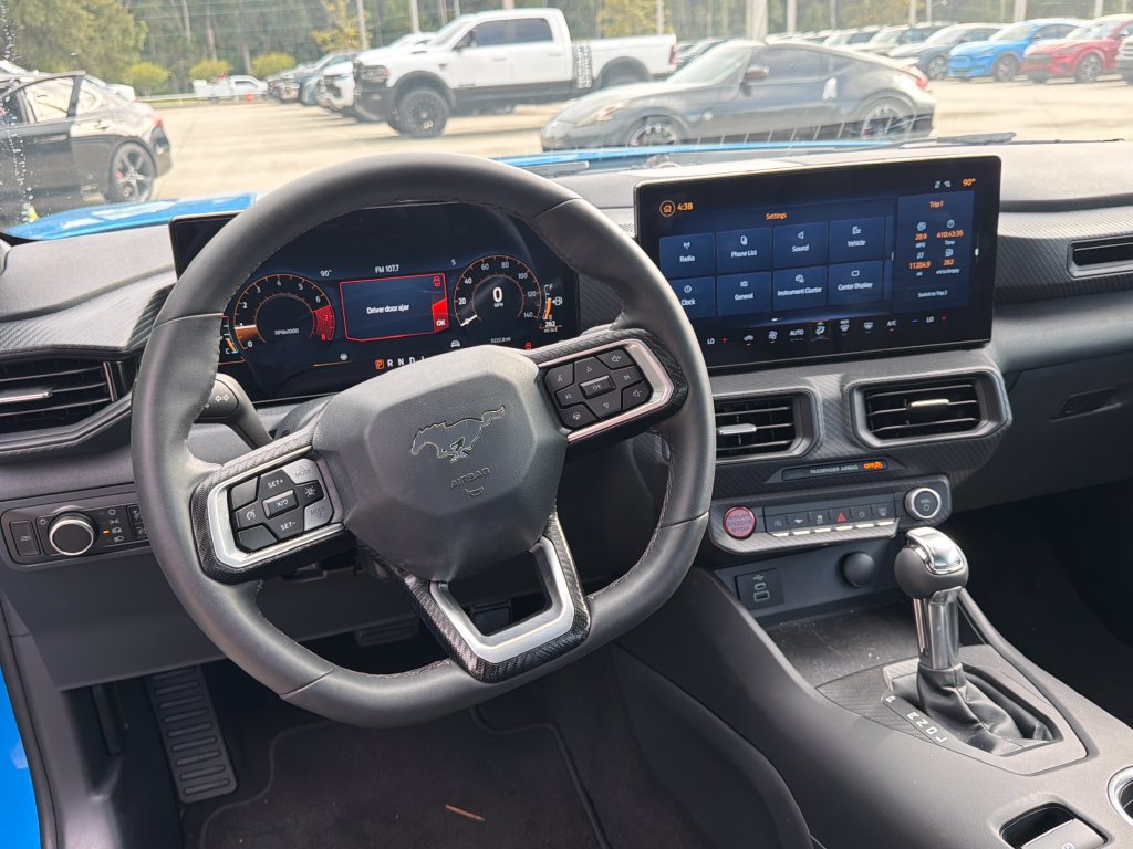 Used 2025 Ford Mustang Coupe RWD image 7