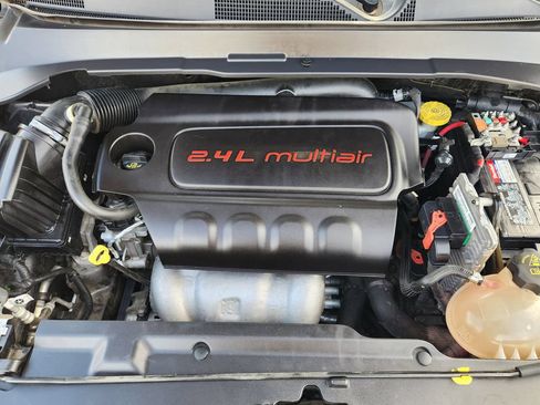 Used 2018 Jeep Compass Latitude w/ Popular Equipment Group FWD image 29