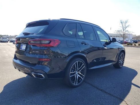 Used 2019 BMW X5 xDrive50i w/ M Sport Package image 4