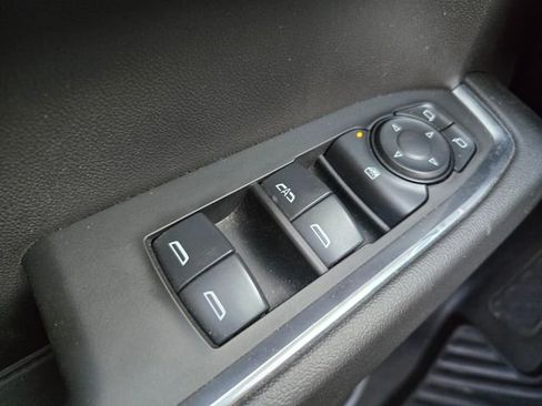 Used 2025 Chevrolet Silverado 1500 LT image 34