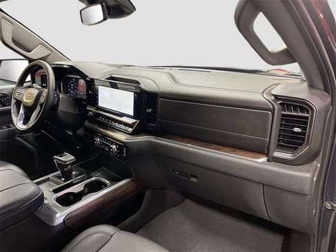 Used 2024 GMC Sierra 1500 SLT w/ SLT Premium Plus Package image 30