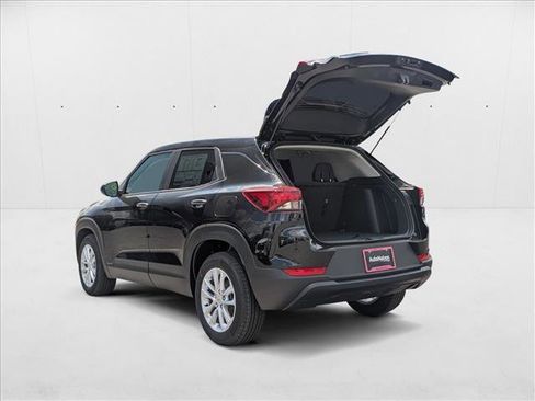New 2026 Chevrolet TrailBlazer LS w/ LS Convenience Package image 9