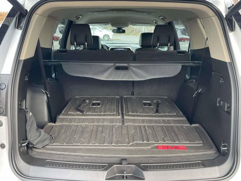 Used 2017 GMC Acadia Denali w/ Technology Package image 21