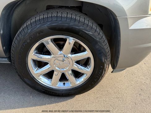 Used 2012 GMC Yukon XL Denali AWD/4WD image 23