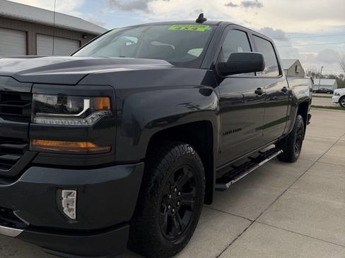 Used 2017 Chevrolet Silverado 1500 LT w/ All Star Edition image 5
