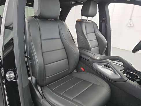 Certified 2022 Mercedes-Benz GLE 350 w/ AMG Line Exterior image 10