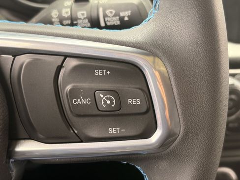 Used 2023 Jeep Wrangler Unlimited Rubicon 4xe AWD/4WD image 27