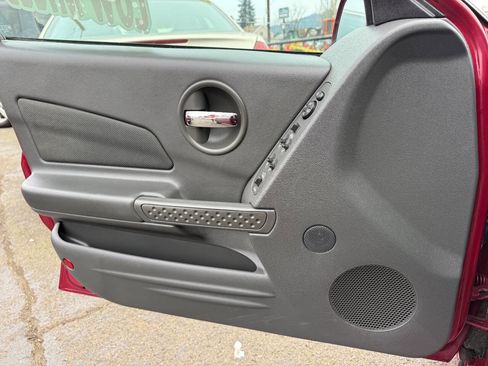 Used 2004 Pontiac Grand Prix GT2 w/ Leather Trim Pkg image 22