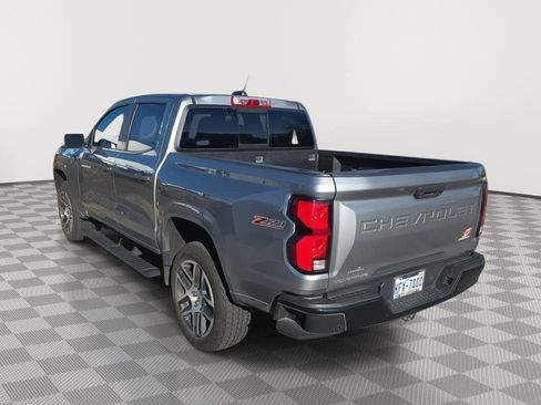 Used 2023 Chevrolet Colorado Z71 w/ Z71 Convenience Package 2 image 3