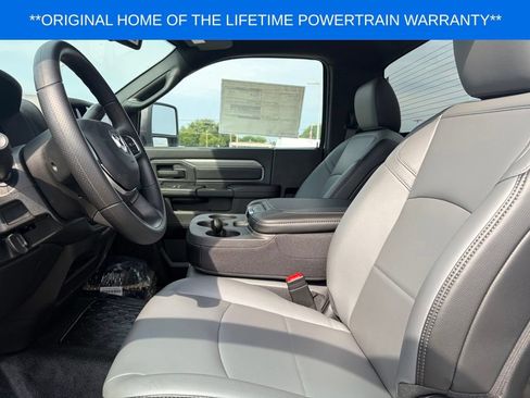 New 2026 RAM 5500 Tradesman AWD/4WD image 10