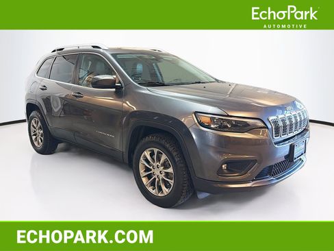 Used 2019 Jeep Cherokee Latitude Plus w/ Cold Weather Group image 1