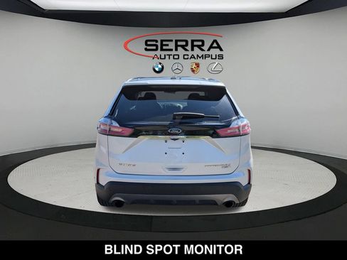 Used 2019 Ford Edge Titanium w/ Equipment Group 301A AWD/4WD image 13