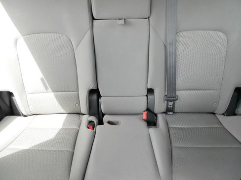 Used 2018 Hyundai Santa Fe Sport AWD/4WD image 13
