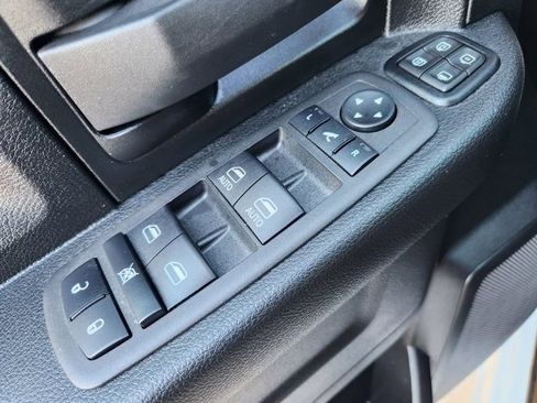 Used 2024 RAM 2500 Tradesman w/ Chrome Appearance Group image 22