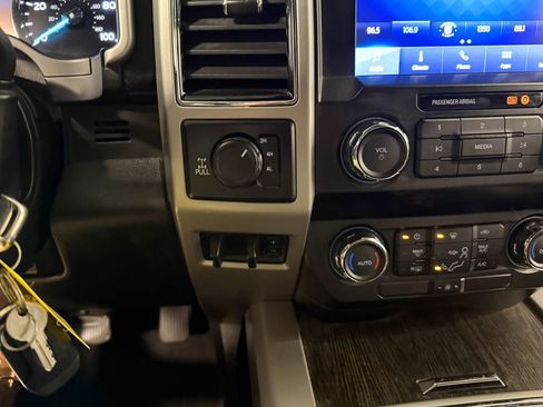 Used 2020 Ford F250 Lariat w/ FX4 Off-Road Package image 78