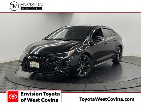 Certified 2024 Toyota Corolla SE w/ SE Package FWD image 1