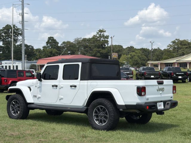 Used 2021 Jeep Gladiator Overland w/ Trailer Tow Package AWD/4WD image 9