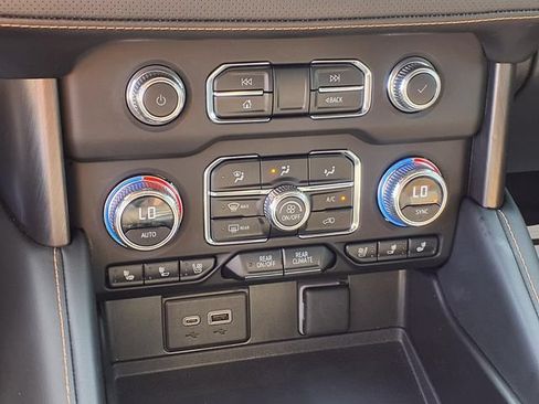 Used 2023 GMC Yukon AT4 w/ AT4 Premium Plus Package AWD/4WD image 75