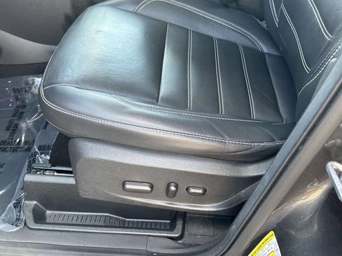 Used 2018 Ford Escape SEL FWD image 17