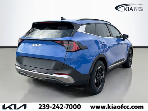 New 2026 Kia Sportage EX w/ EX Panorama Roof Package image 5