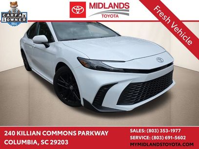 Used 2025 Toyota Camry SE w/ Multimedia Upgrade Package