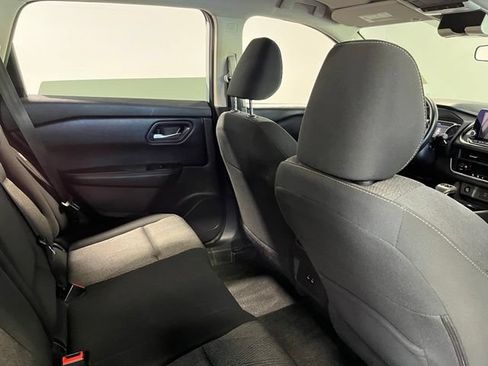 Used 2024 Nissan Rogue SV AWD/4WD image 14