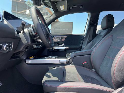 Certified 2025 Mercedes-Benz GLB 250 image 11