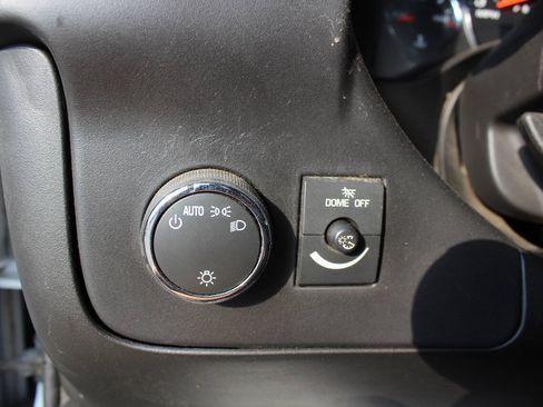 Used 2015 Chevrolet Express 3500 RWD image 11