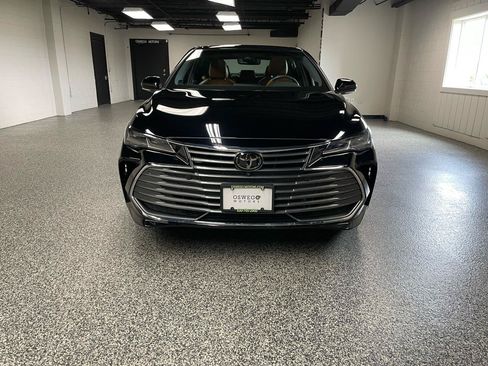 Used 2019 Toyota Avalon Limited w/ Advanced Safety Package FWD image 13