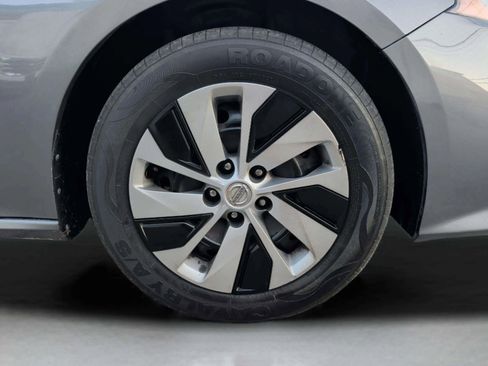 Used 2022 Nissan Altima 2.5 S image 36