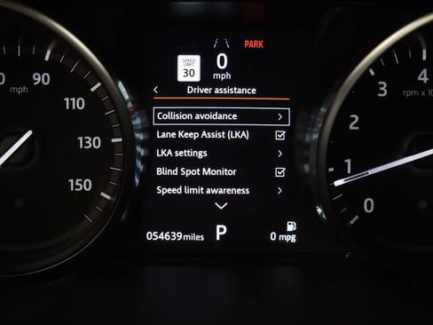 Used 2019 Land Rover Discovery Sport HSE AWD/4WD image 22