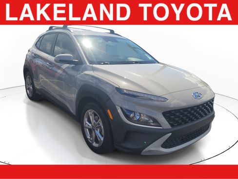 Used 2023 Hyundai Kona SEL FWD image 1