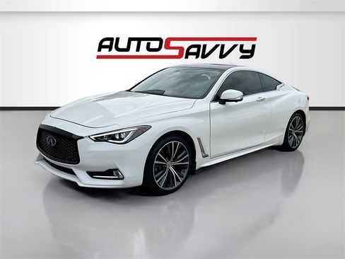 Used 2021 INFINITI Q60 3.0t Luxe w/ Essential Package image 3