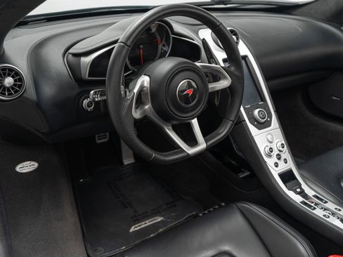 Used 2013 McLaren MP4-12C Spider image 13