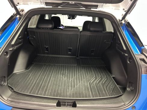 Used 2024 Chevrolet Equinox EV LT FWD image 23