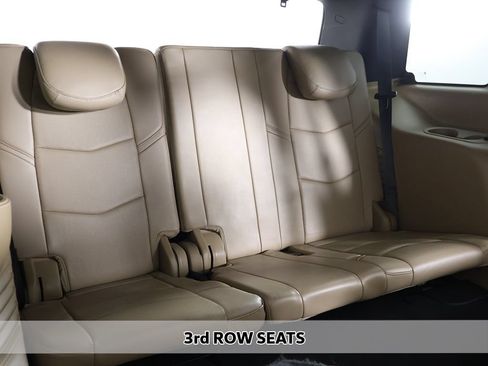 Used 2019 Cadillac Escalade Platinum AWD/4WD image 15