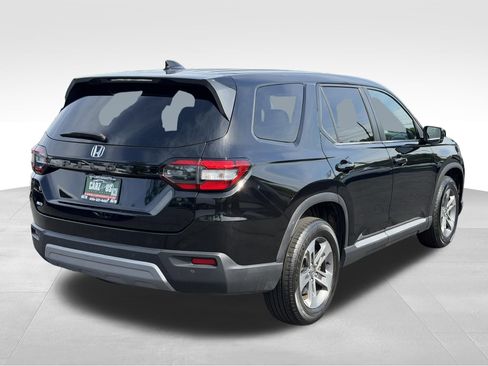 Used 2023 Honda Pilot EX-L image 6
