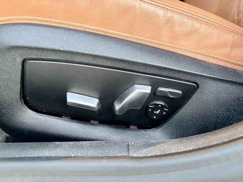 Used 2021 BMW 530i w/ Convenience Package image 12