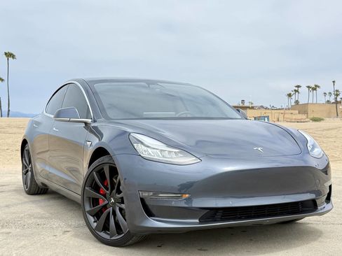 Used 2020 Tesla Model 3 Performance image 6