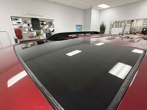 Used 2016 Chevrolet Equinox LTZ w/ Enhanced Convenience Package image 21