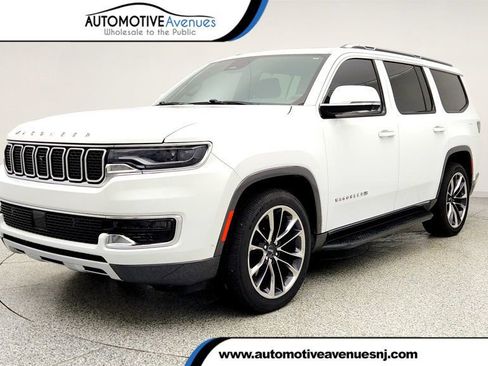 Used 2022 Jeep Wagoneer Series II w/ Convenience Group I image 1