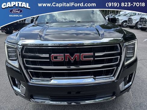 Used 2023 GMC Yukon XL SLT w/ SLT Premium Package AWD/4WD image 10