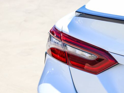 Used 2024 Toyota Camry XSE FWD image 11