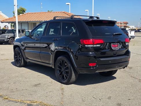 Used 2020 Jeep Grand Cherokee Altitude AWD/4WD image 6