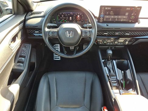 Used 2023 Honda Accord Sport image 11